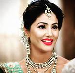 Choker necklaces, ace the fashion game with Hina Khan, take cues here - 3