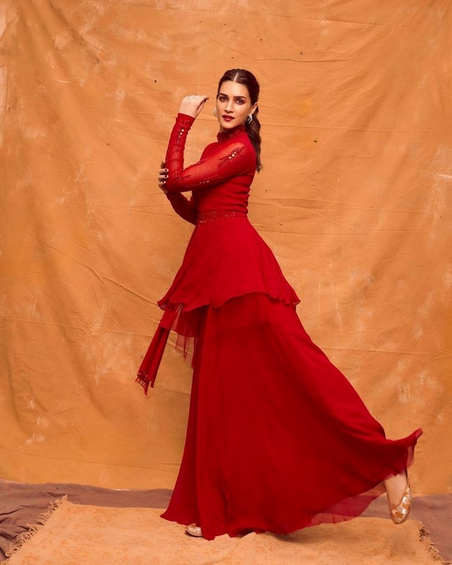 In Pics: Kriti Sanon Looks A Hot Babe In This Elegant Red Outfit - 1