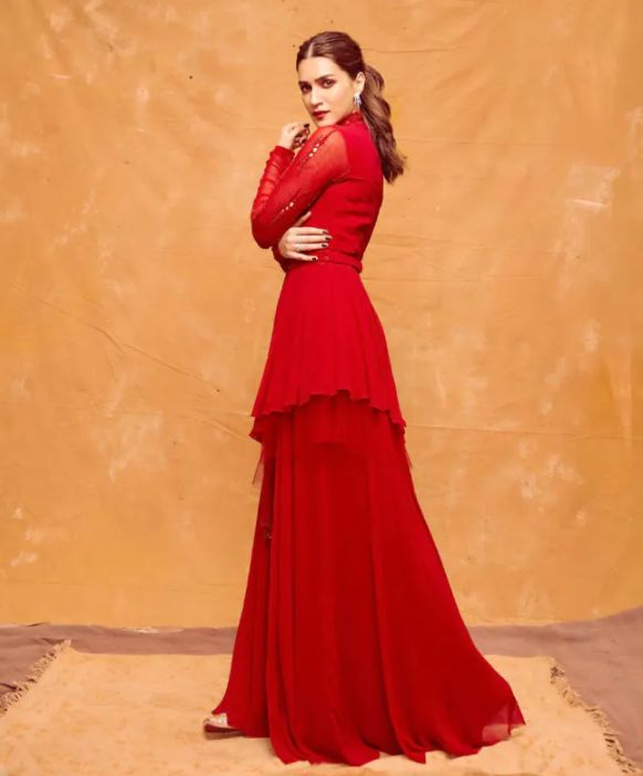 In Pics: Kriti Sanon Looks A Hot Babe In This Elegant Red Outfit - 2