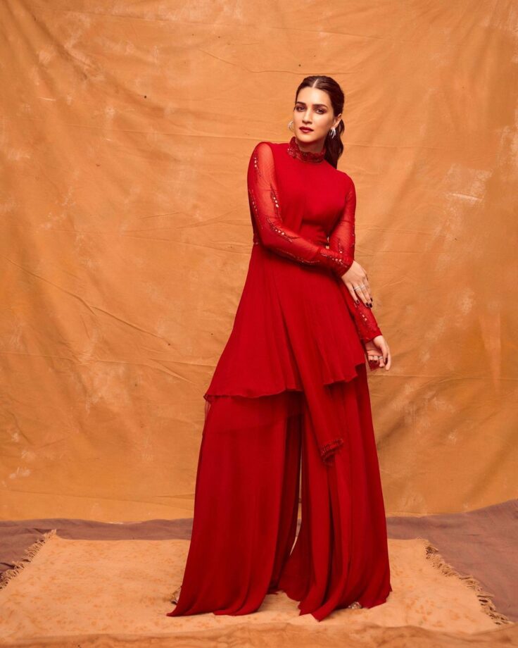 In Pics: Kriti Sanon Looks A Hot Babe In This Elegant Red Outfit - 0