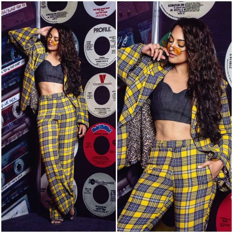 Kangana Ranaut To Sonakshi Sinha: Hotties In Checkered Pantsuits - 4