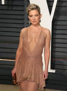 Kate Hudson Rocks In Lingerie For Breast Cancer Awareness Month: Pics Inside - 2