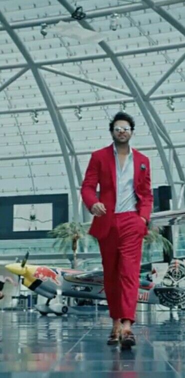 Keep Away The Boring Looking Suits: Suit It Up In Pink Like Prabhas - 1