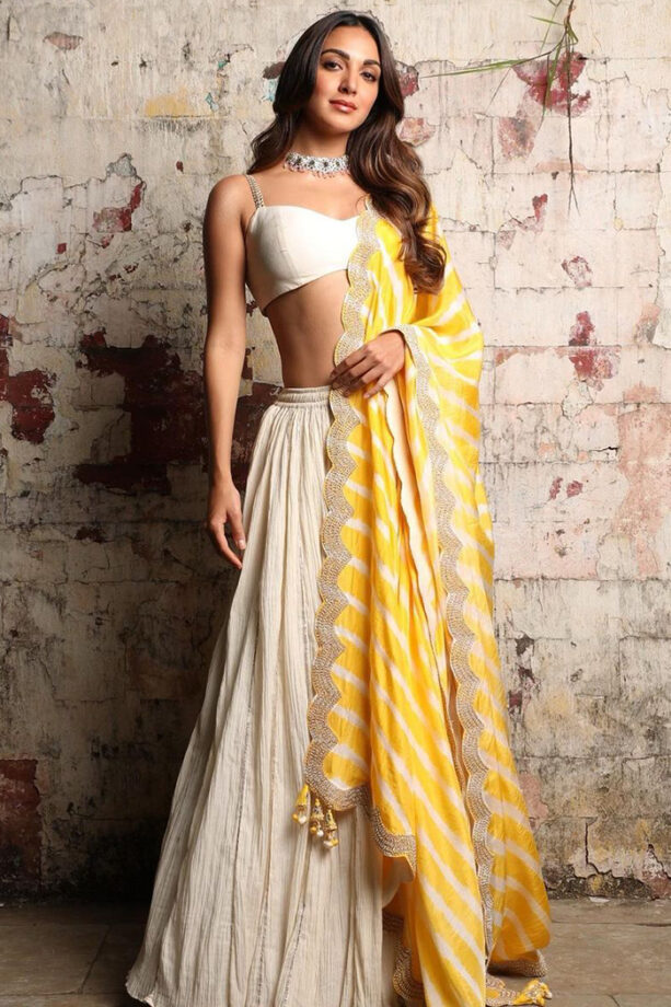 Glamorous Ethnics Looks For Kiara Advani We Would Love To Steal - 3