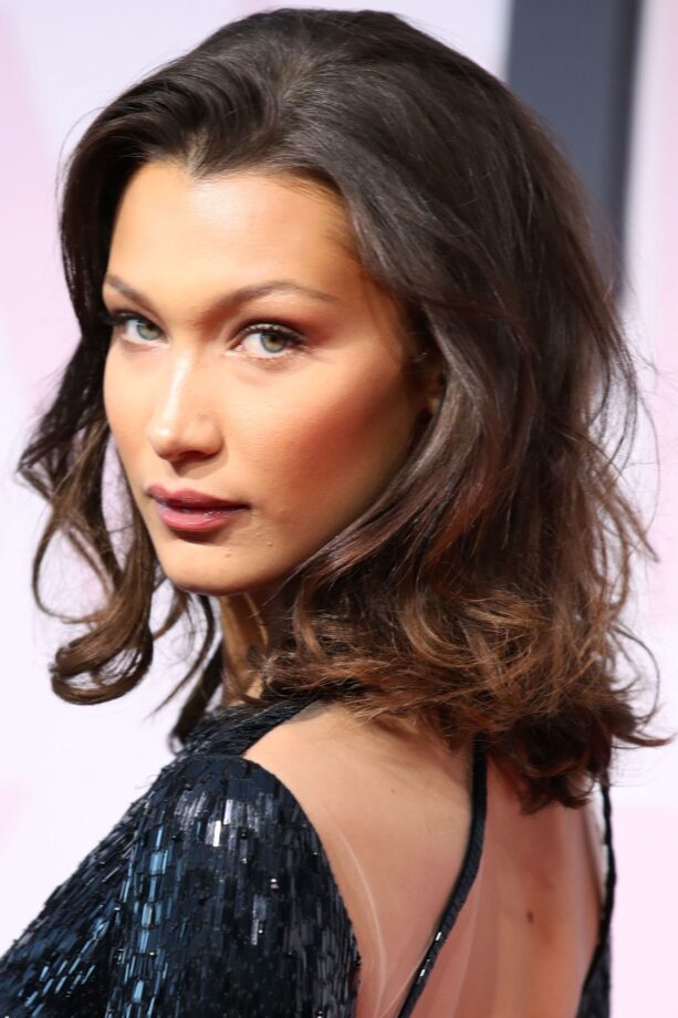 Lip Tints Are The Best Way To Avoid Smudging Your Mask: Take inspiration from Bella Hadid to slay your look - 2