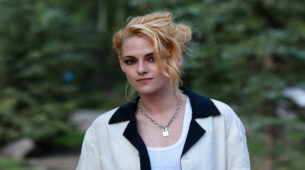 Let Your Locks Rock As They Look Effortlessly Beautiful In A Straight Style! Best Straight Hair Looks Of Kristen Stewart For A Sunday Brunch