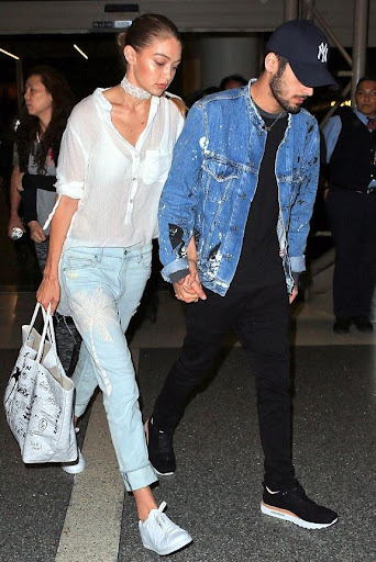 Love Fashion Goals! Hit The Airport In Comfortable Fashion: Take Cues From Zayn Malik & Gigi Hadid - 0