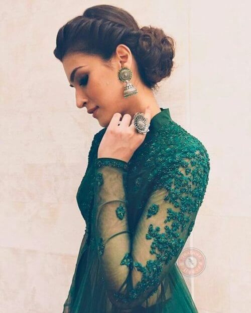 Low Bun Hairstyles To Pair With Ethnic Outfits: Take Cues From Kriti Sanon - 2