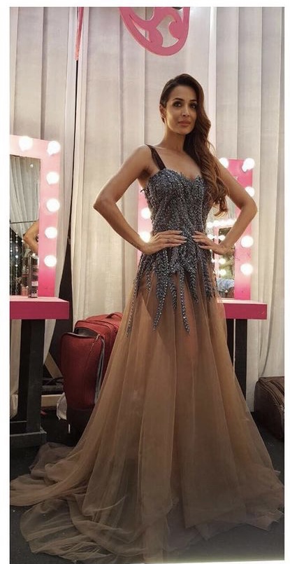 Malaika Arora Is A Goddess Of Beauty In This Manish Malhotra Ensemble - 4