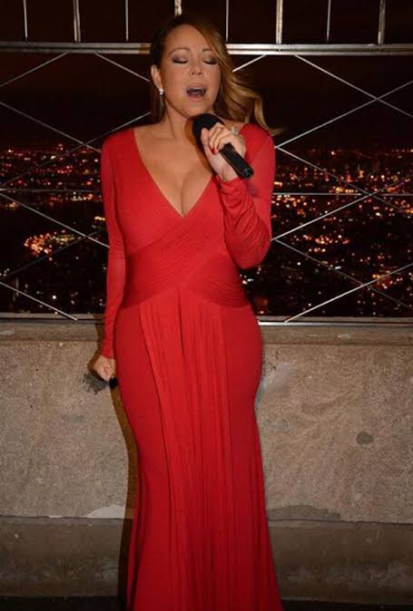 Mariah Carey Looked Fabulous In A Skintight Red Sequin Dress To Celebrate The End Of Halloween & The Start Of Christmas, Take Cues - 3