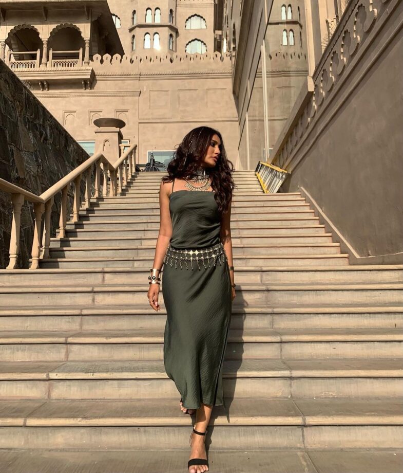 Mouni Roy To Karishma Tanna: Hottest TV Divas On Instagram To Keep An Eye On - 1