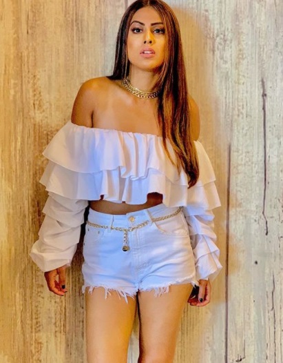 Nia Sharma and her street style fashion sense are out of the world, we swear by these pics - 5