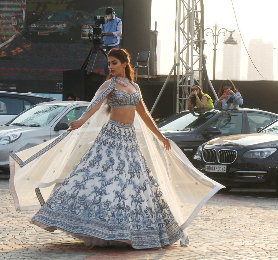 Pooja Hegde Appears Lovely And Elusive In A Glittery Varun Chakkilam Lehenga At Lakme Fashion Week 2021 - 3