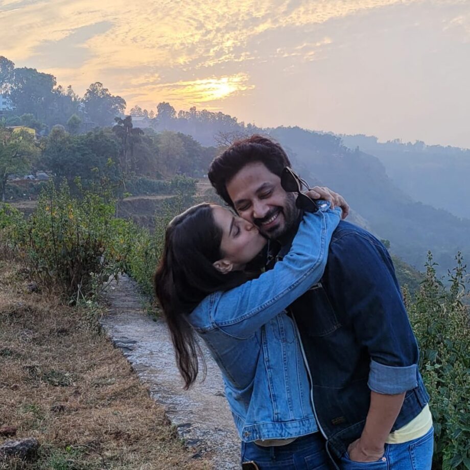 Priya Bapat-Umesh Kamat Beautiful Looks That Give Major Couple Goals - 0