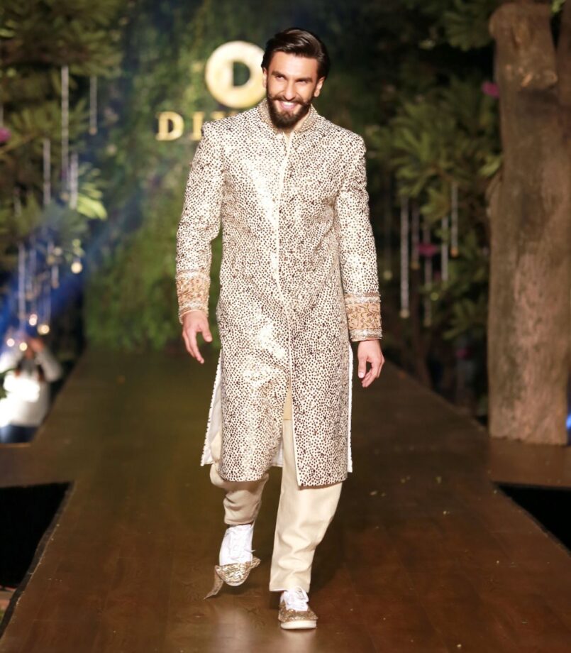 Ranveer Singh Is A King Of Ethnic Outfits And Here Are Pics To Prove It - 1