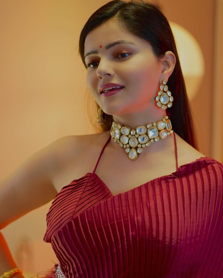 Conquer The World With Minimal Jewelry: Take Hints From Rubina Dilaik And Mouni Roy - 0