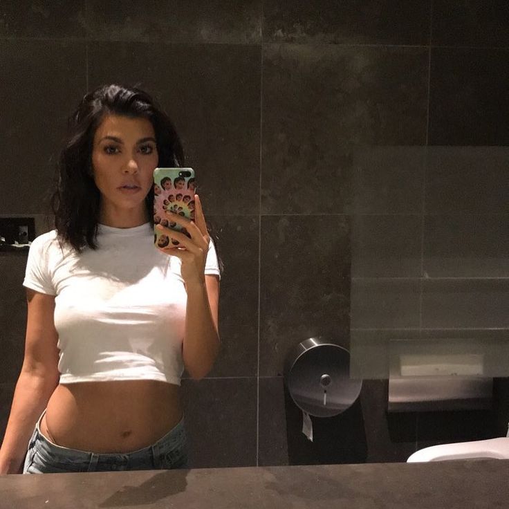 Short Hair, Don’t Care! Kourtney Kardashian’s inspired short hair looks to try - 0