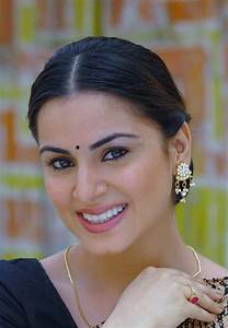 Did You Know: ‘Kundali Bhagya’ fame Shraddha Arya First Appeared In Tamil Film ‘Kalvanin Kaadhali’? - 5