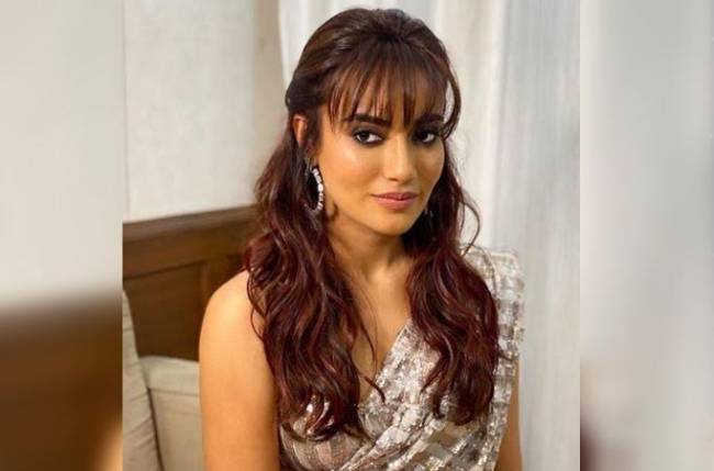 The Only Cool Work Hairstyle Look Book That You Need! Hunt It From Surbhi Jyoti - 1