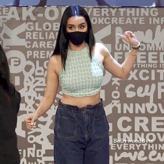 Throwback To When Shraddha Kapoor Was Prepping To Set The Ramp On Fire In A Halter-Neck Crop Top And Denim Pant - 2