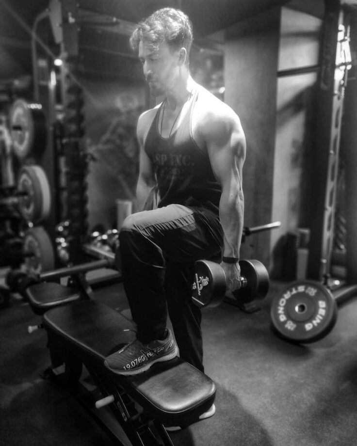 Tiger Shroff Is All About Workout And These Pics Give Us Inspiration: Have A Look - 2