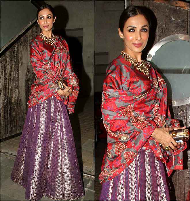 Times Sara Ali Khan And Malaika Arora Made Fashion Lovers Crazy In Elegant Ethnics - 4