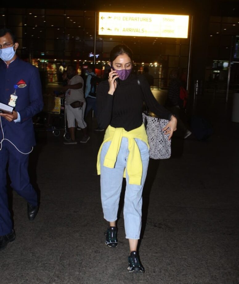 What A Hottie! Rakul Preet Singh Was Spotted At Mumbai Airport, Glimpses Here - 0