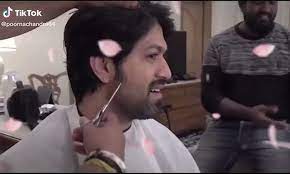 Yash without his BEARD is like lion without Mane. Agree/Disagree?? See pics here - 1