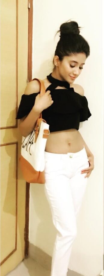 Attending A Cocktail Party? Bookmark Shivangi Joshi’s Body Hugging Crop Top To Look Like A Bombshell - 4