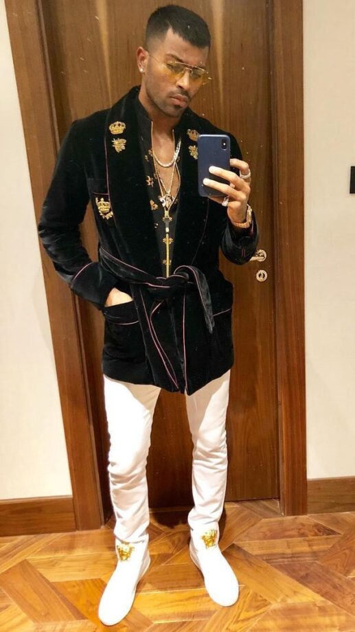 Hardik Pandya’s Style Statements Are Hotter Than The Weather, Take A Look - 4