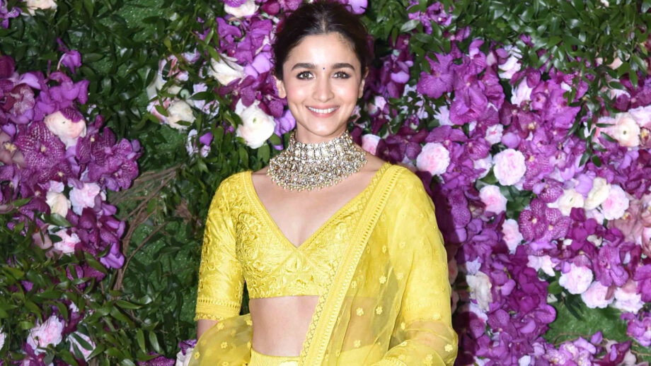 5 Beautiful Blouse Designs To Pick From Alia Bhatt’s Wardrobe - 2