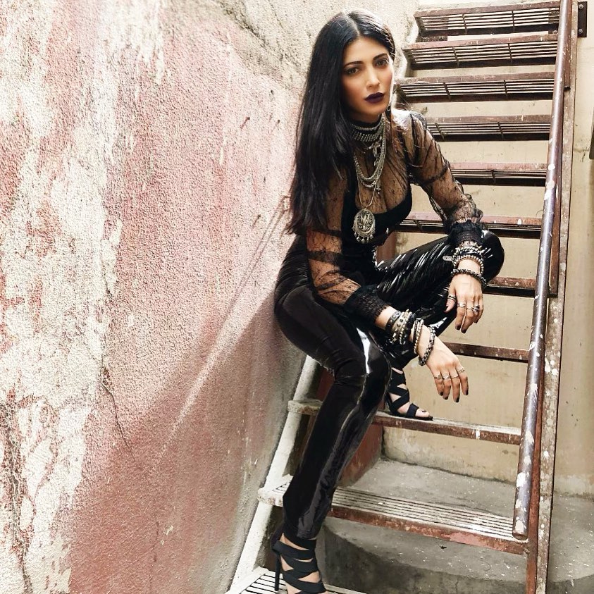 5 Times Shruti Haasan Flaunted Her Envious Curves In All-Black Leather Outfits And We Can’t Stop Staring - 3