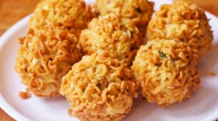 Treat Yourself With This Instant Delicious Recipe Of Maggi Pakoda