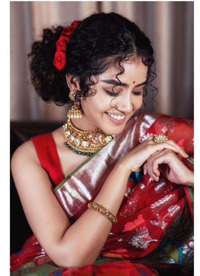 Anupama Parameswaran Looking Elegant In Her Red Ravishing Saree - 1