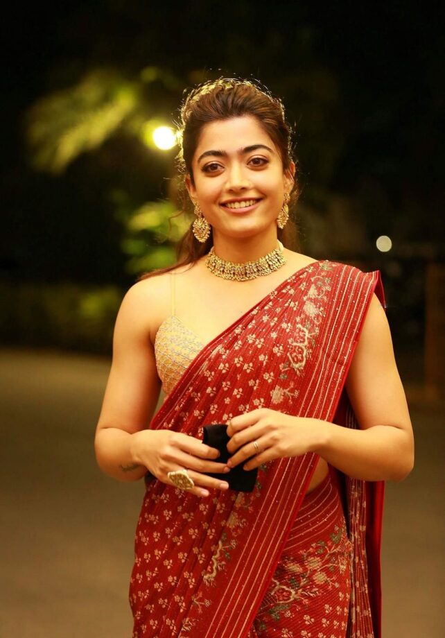 Bow To The Queen: Rashmika Mandanna’s Most Majestic & Royal Looks That Will Make Your Heart Oh La La - 2