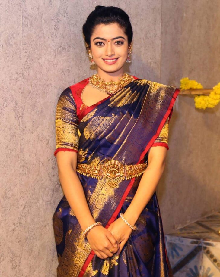 Bow To The Queen: Rashmika Mandanna’s Most Majestic & Royal Looks That Will Make Your Heart Oh La La - 3