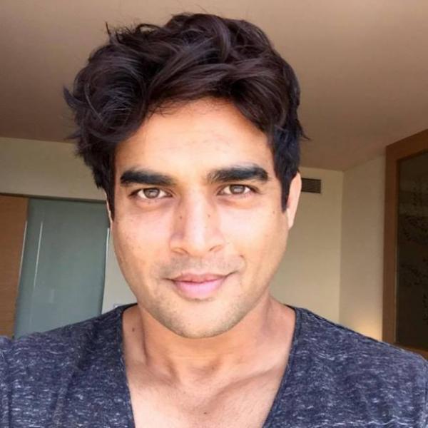 Handsome Hunk! 5 Photos Of R Madhavan Aka Maddy That Prove His Selfie Game Is On Point - 2