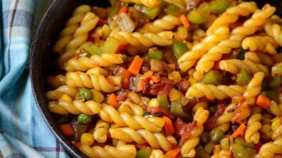 This Indian masala pasta recipe is what your soul is looking for! Tap for recipe