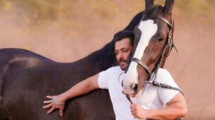 How Cute: Salman Khan posts adorable snap with his farm house horse, netizens melt