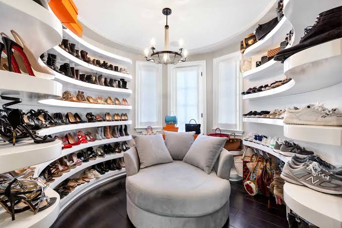 Inside Celebrity Walk In Closet! From Kylie Jenner To Chris Hemsworth - 2