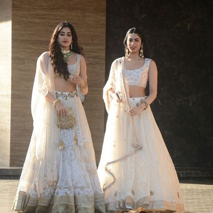 It takes two to glam up! Janhvi Kapoor & Khushi Kapoor clearly know how to ace the fashion looks with absolute ease - 3