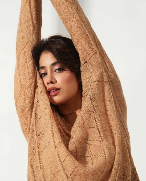 Janhvi Kapoor Making Sultry Statement In Brown Knitted Sweater, See Stunning Pics - 2