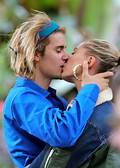 Justin Bieber And Hailey Baldwin Take A Tour Of London, Share Romantic Kiss In Public - 0