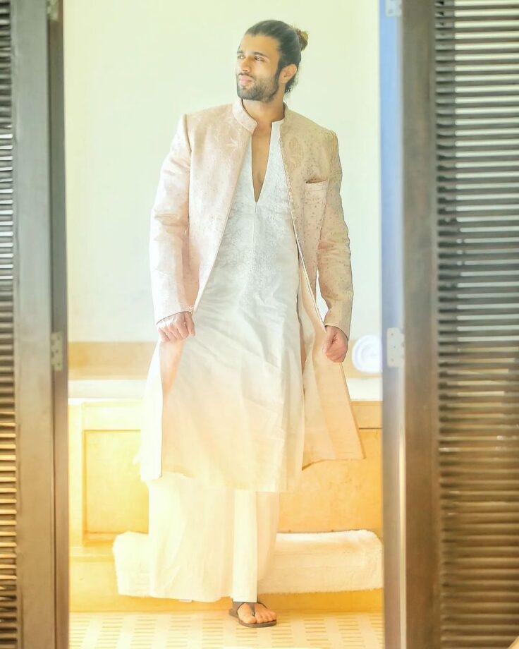 Looking For Your Dose Of Festival Fashion Inspiration? Take Styling Cues From Yash And Vijay Deverakonda In Sherwani Outfits - 3