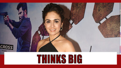 Marathi Actress Amruta Khanvilkar Caught Thinking About Her Ex, Watch Video