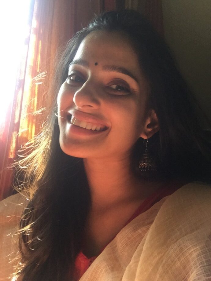 Pics: Priya Bapat Flashes Sweet Smiles For Selfies, Shares What Makes Her Happiest - 1