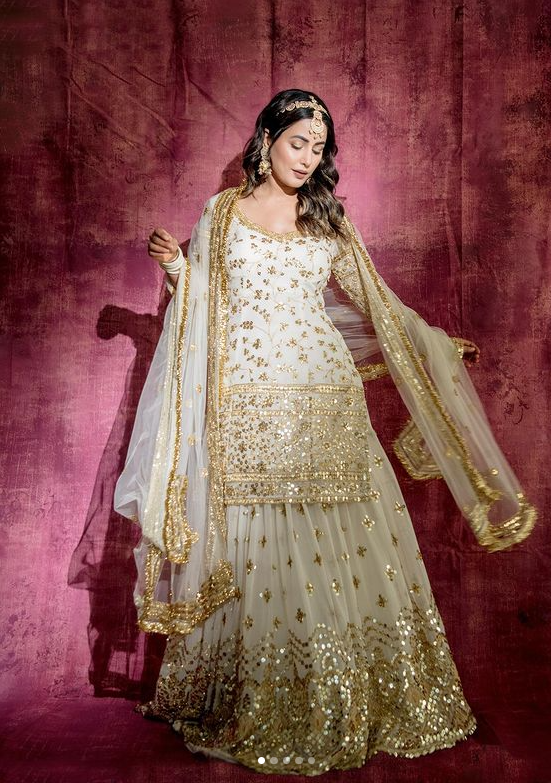 Rock The Bridesmaid Game: Take Cues On How To Dress Like The Bridesmaid From Hina Khan - 0