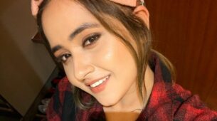 Steal Punjabi dresses from Kajal Raghwani to hit the temperature