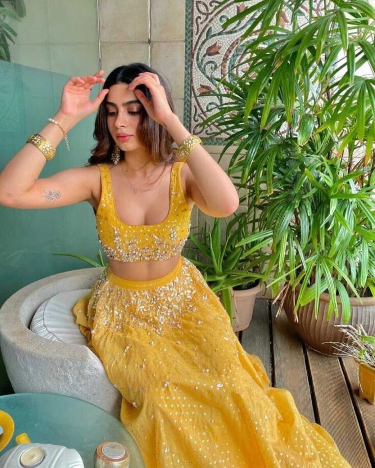 Tara Sutaria To Khushi Kapoor: Hottest Celebrity Style Yellow Outfits To Have In Your Wardrobe - 3