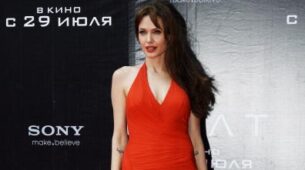 A round-up of Angelina Jolie’s most covetable looks: All we need is her wardrobe & her revealing taut midriff outfits